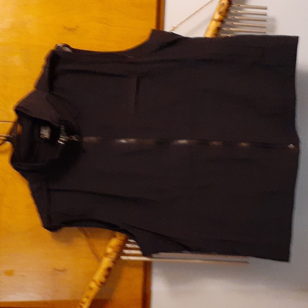 Crossing point lite weight vest  size med